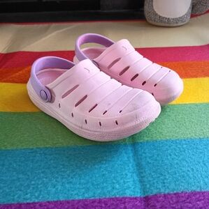 Rugged Shark Size Toddler 11 Foam Clogs